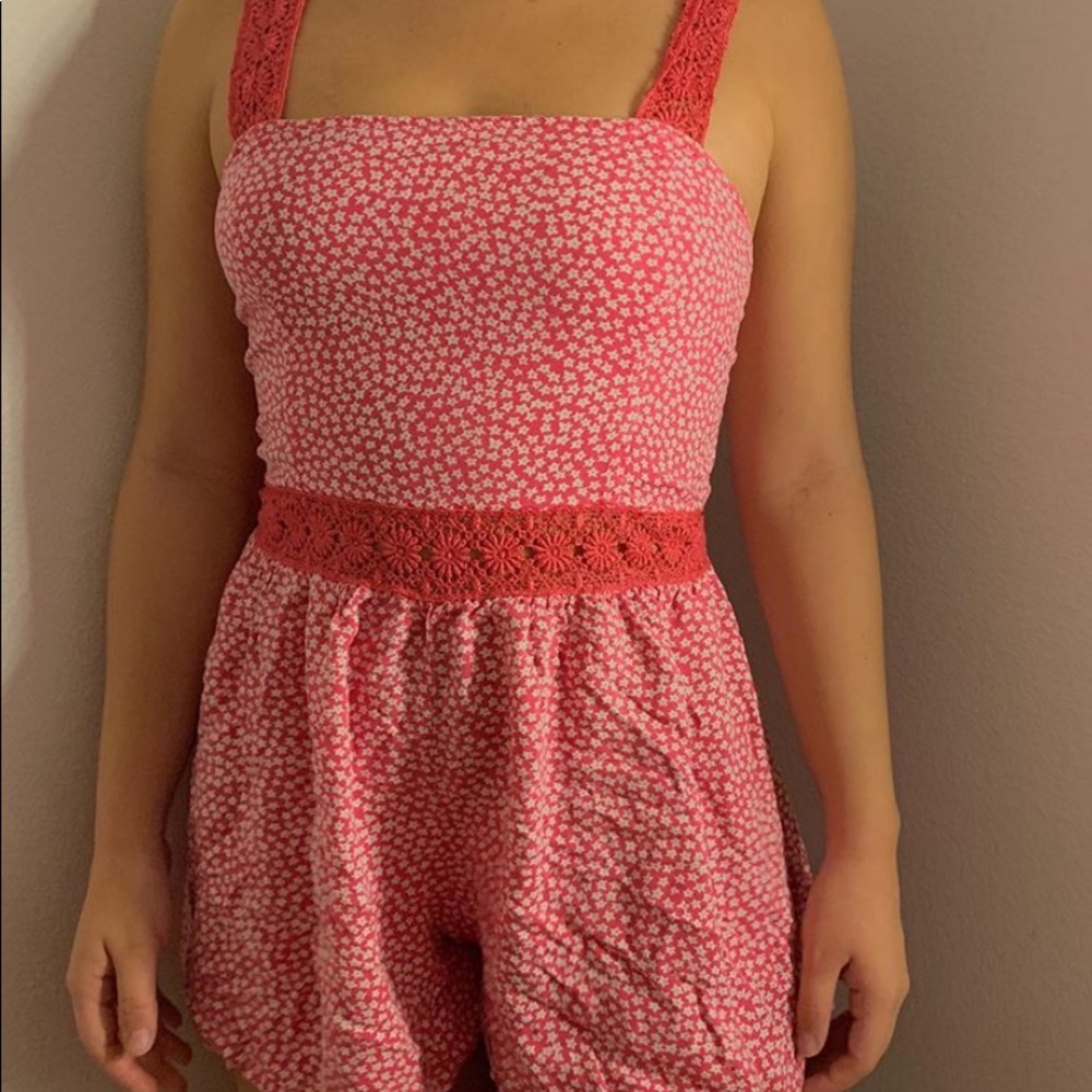 Hollister romper